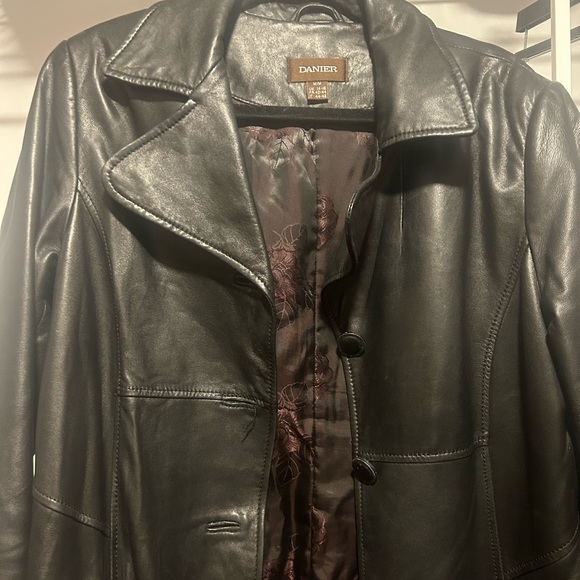 Manteau cuire danier année 2000 large faite over size je porte du medium - Picture 2 of 2